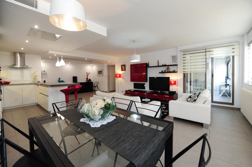 Nice Etoile Grand Suite Five Stars Holiday House ภายนอก รูปภาพ